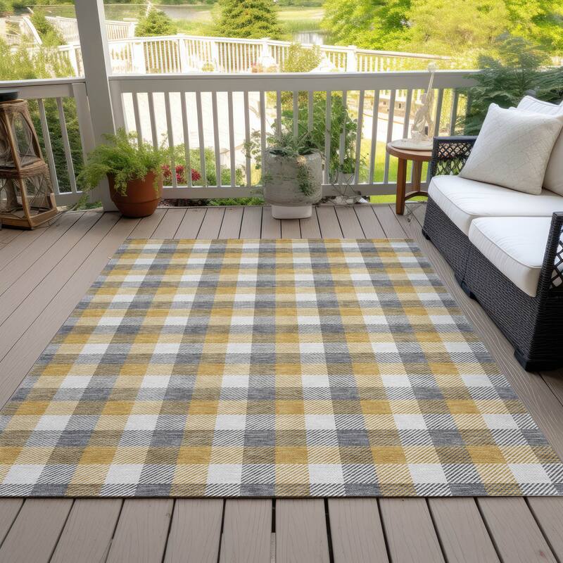 Machine Washable Indoor/ Outdoor Plaid Chantille Rug