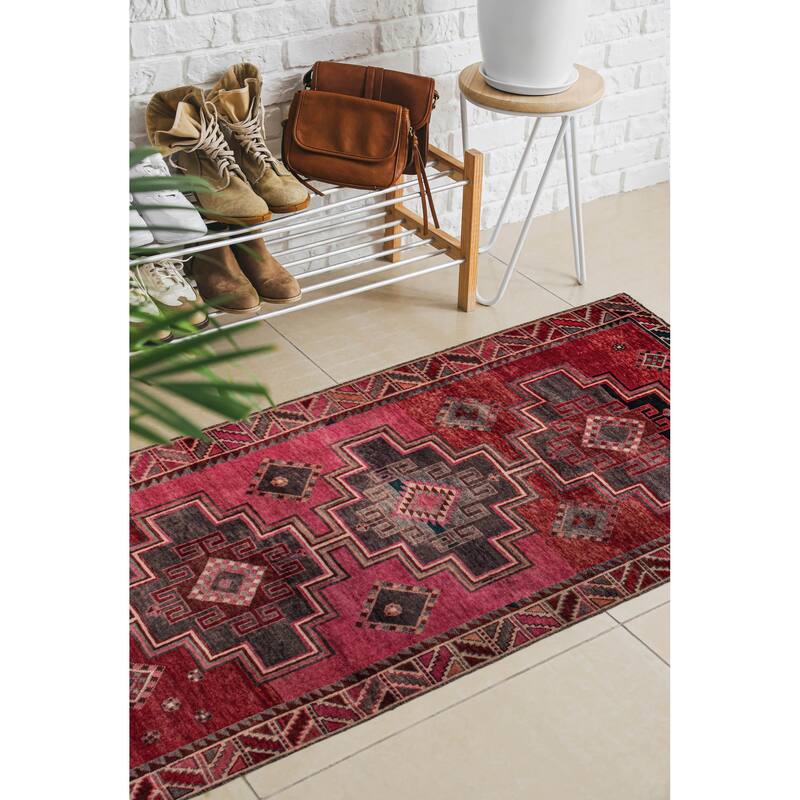 ECARPETGALLERY Hand-knotted Melis Vintage Red Wool Rug - 4'8 x 9'3