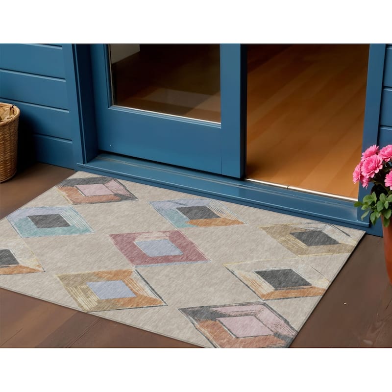 HomeRoots Geometric Transitional Rectangle Outdoor Rug - 3' x 5'