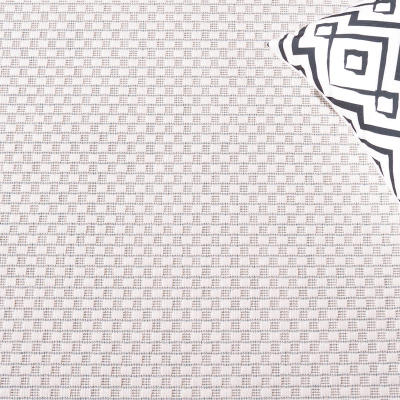 SAFAVIEH Courtyard Vickie Indoor/ Outdoor Waterproof Patio Backyard Rug