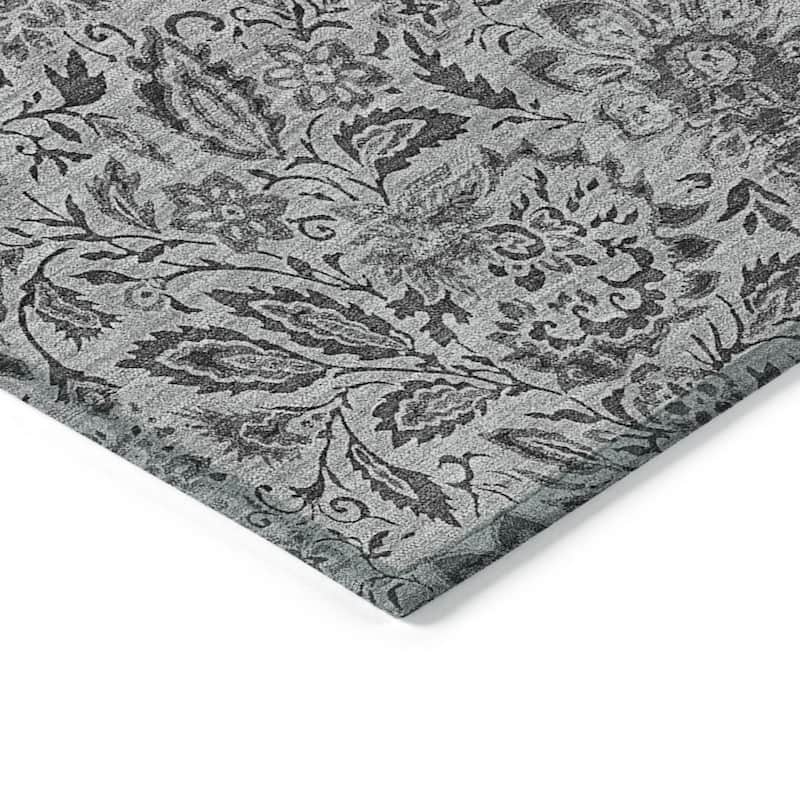 HomeRoots Floral Transitional Rectangle Outdoor Rug