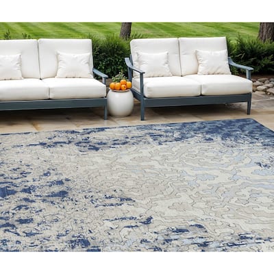 HomeRoots Medallion Transitional Rectangle Outdoor Rug