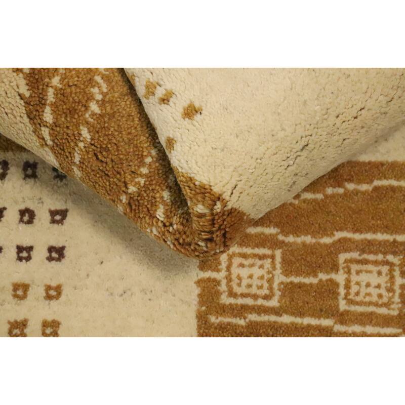 Hand Knotted Oriental 100% Wool Carpet Modern Geometric Beige & Ivories Gabbeh Area Rug - 4' 5'' X 2' 3''