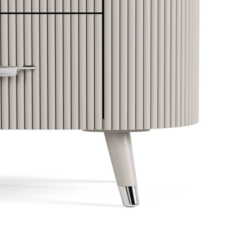 Furniture of America Seraphine Modern 2-Piece Light Grey Solid Wood Panel Bedroom Set with Fluted Headboard