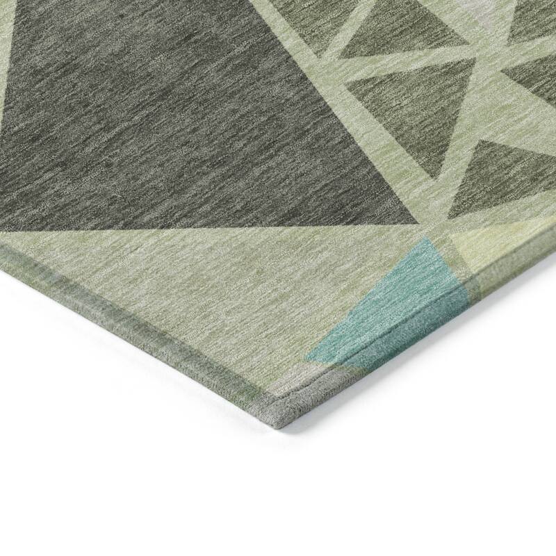HomeRoots Geometric Transitional Rectangle Outdoor Rug