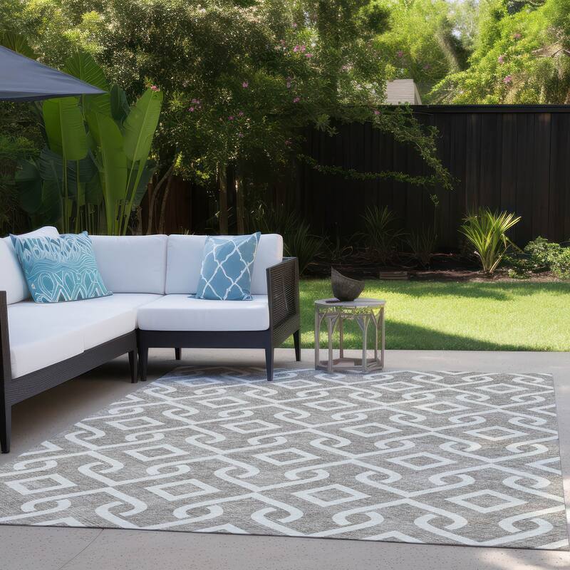 Machine Washable Indoor/ Outdoor Chantille Trellis Rug