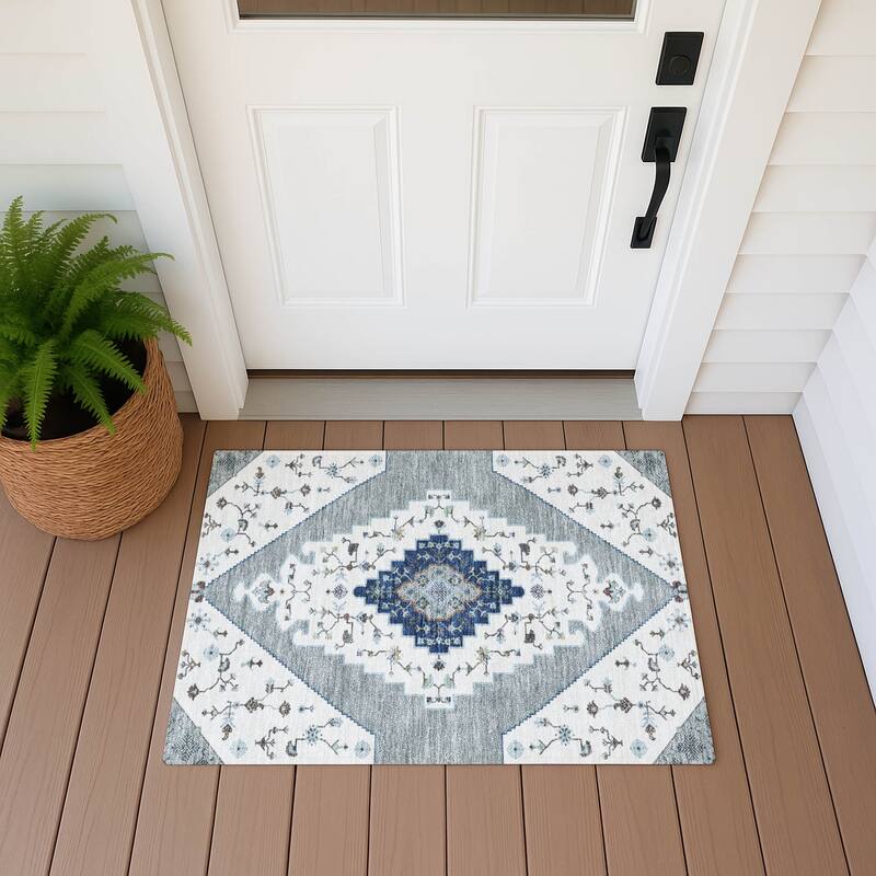 Machine Washable Indoor/ Outdoor Global Marrakesh Chantille Rug - Ivory - 1'8" x 2'6"