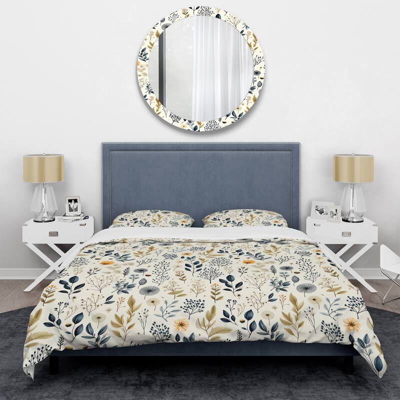 Designart "Botanical Sketched VI" Green Floral Bedding Cover Set With 2 Shams