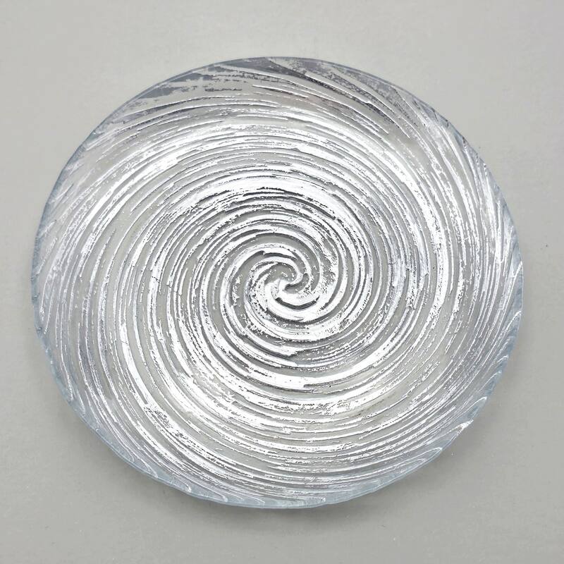 Versatile Glass Salad Plates with Vortex Pattern Perfect for Everyday Meals and Special Events