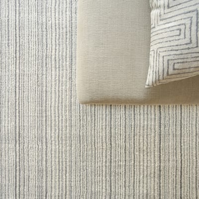 EXQUISITE RUGS Rossini Hand-loomed Nylon/PET yarn Yarn Ivory/Grey Area Rug.