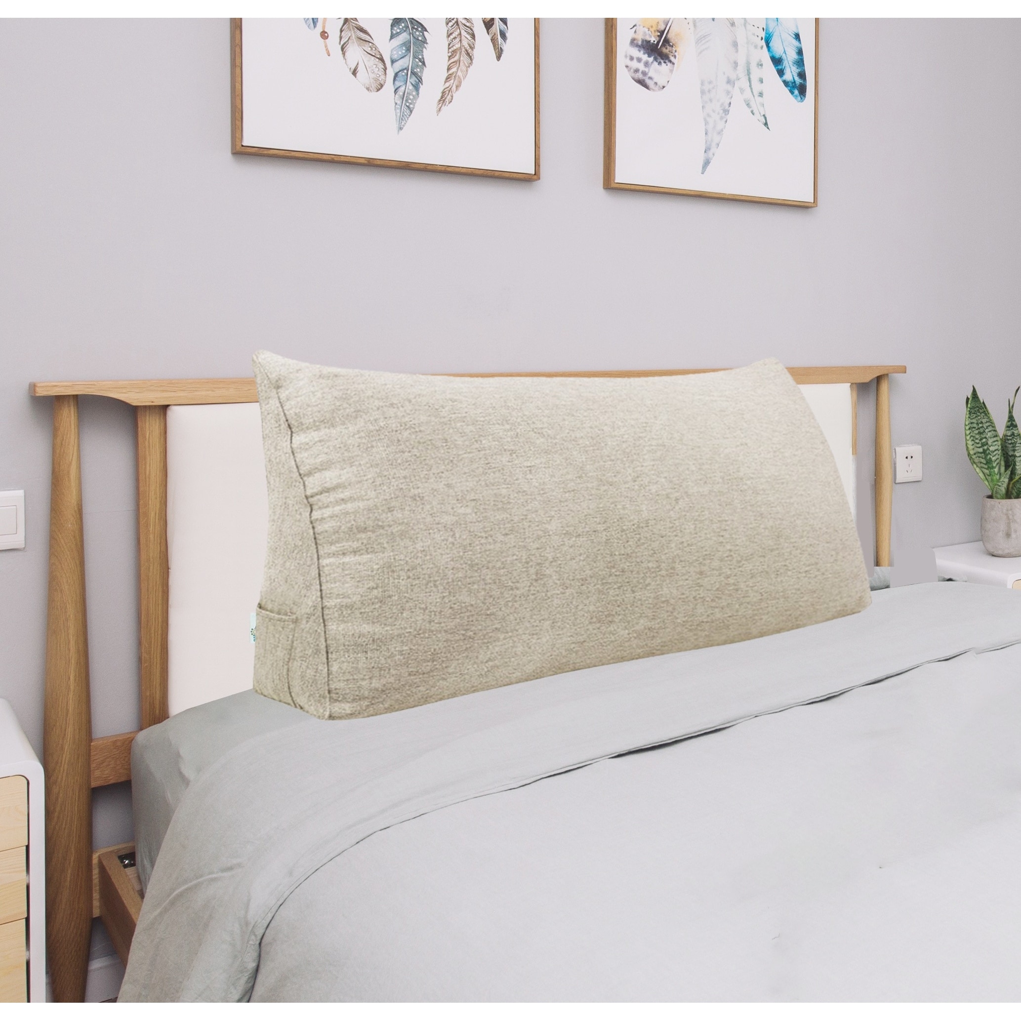 Tv pillow bed bath beyond on sale