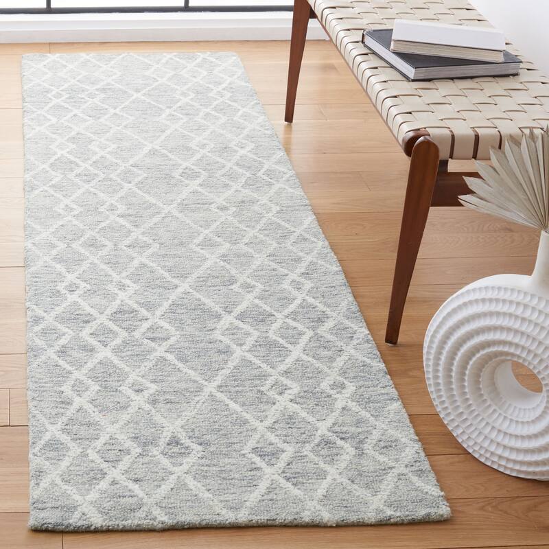 SAFAVIEH Handmade Metro Massom French Country Wool Rug - 2'3" x 8' Runner - Grey/Ivory
