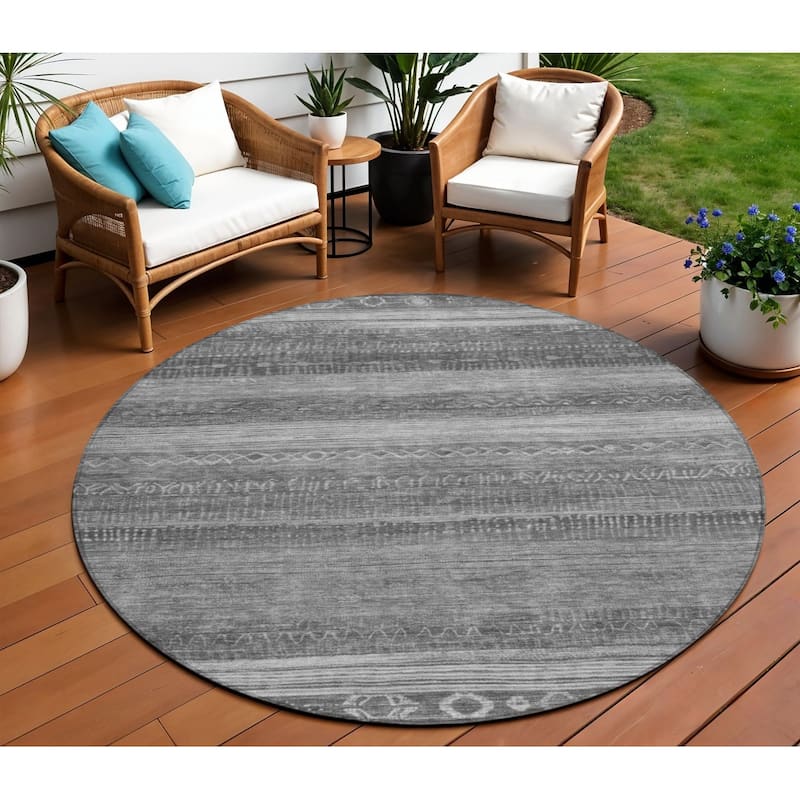 HomeRoots Aztec Transitional Rectangle Outdoor Rug - 8' Round