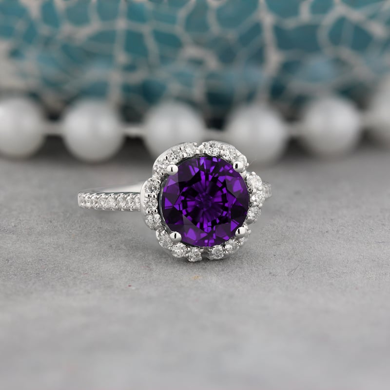 Auriya Vintage 1 7/8ct Fancy Purple Amethyst and Halo Diamond Engagement Ring 3/8ct Fancy 14k Gold