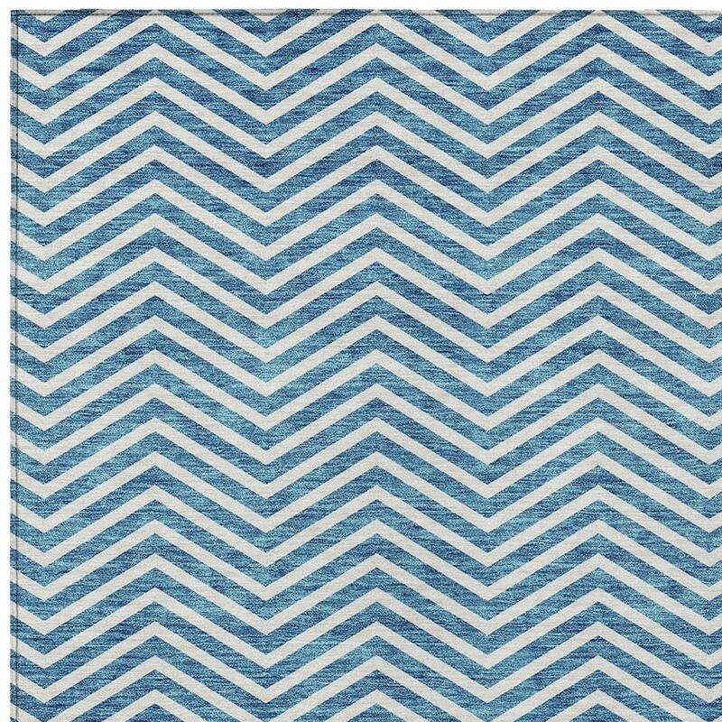 HomeRoots Chevron Transitional Rectangle Outdoor Rug