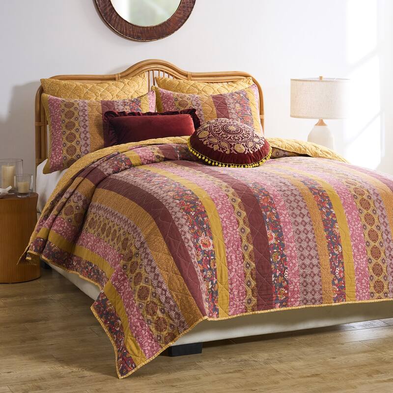 Greenland Home Fashions Marigold Vintage Boho Quilt Set