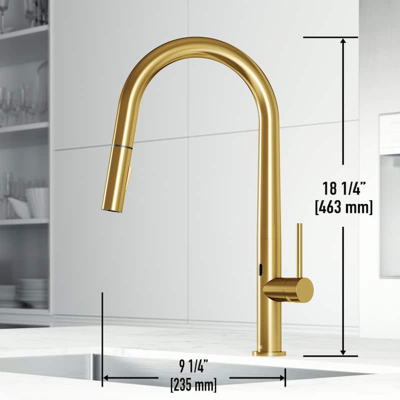 VIGO Greenwich 18" H Single Handle Pull-Down Sprayer Kitchen Faucet with Touchless Sensor