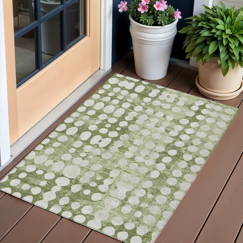 HomeRoots Abstract Transitional Rectangle Outdoor Rug - 3' x 5'