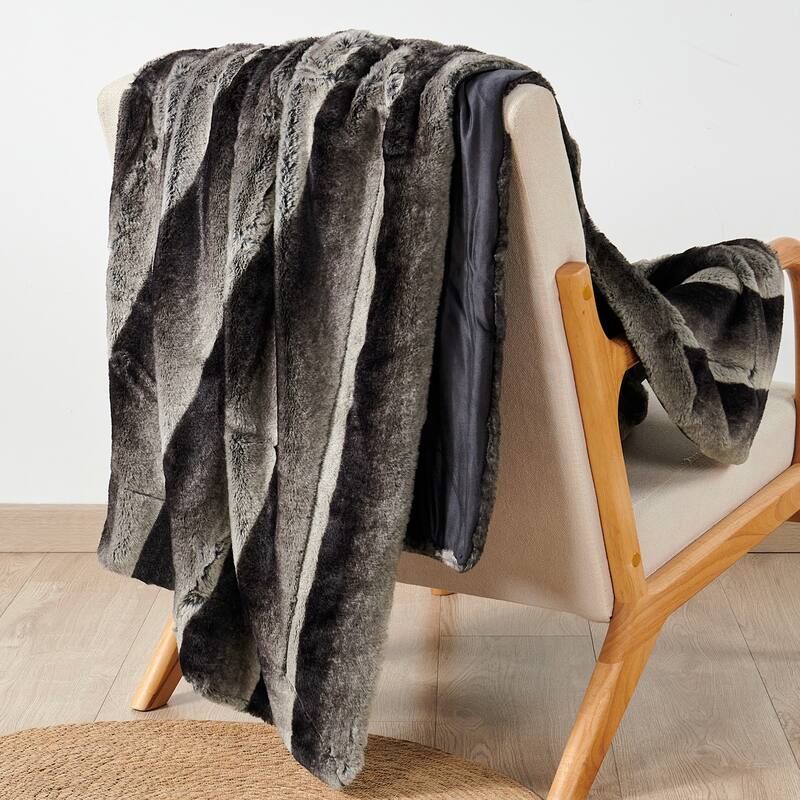 Tip Printing Light Fauxfur Throw