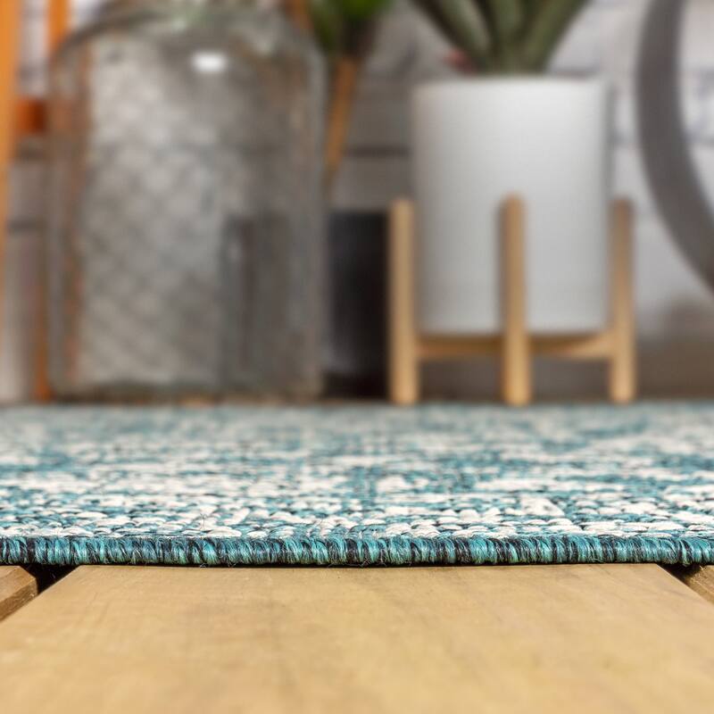 JONATHAN Y Sinjuri Bohemian Textured Weave Floral Indoor/Outdoor Area Rug