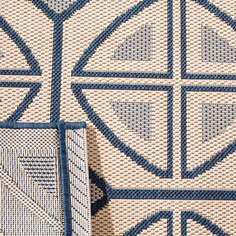 SAFAVIEH Courtyard Saundra Indoor/ Outdoor Waterproof Patio Backyard Rug