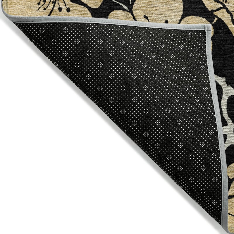 Machine Washable Indoor/ Outdoor Floral Zen Chantille Rug