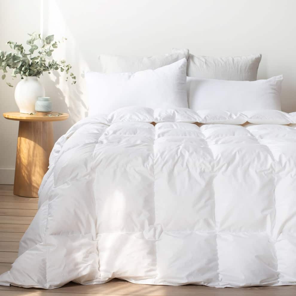 Extra Warm 700 Fill Power Luxury Down Duvet Comforter Insert by BOKSER HOME