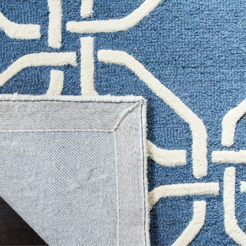 SAFAVIEH Handmade Cambridge Nhung Modern Moroccan Wool Rug