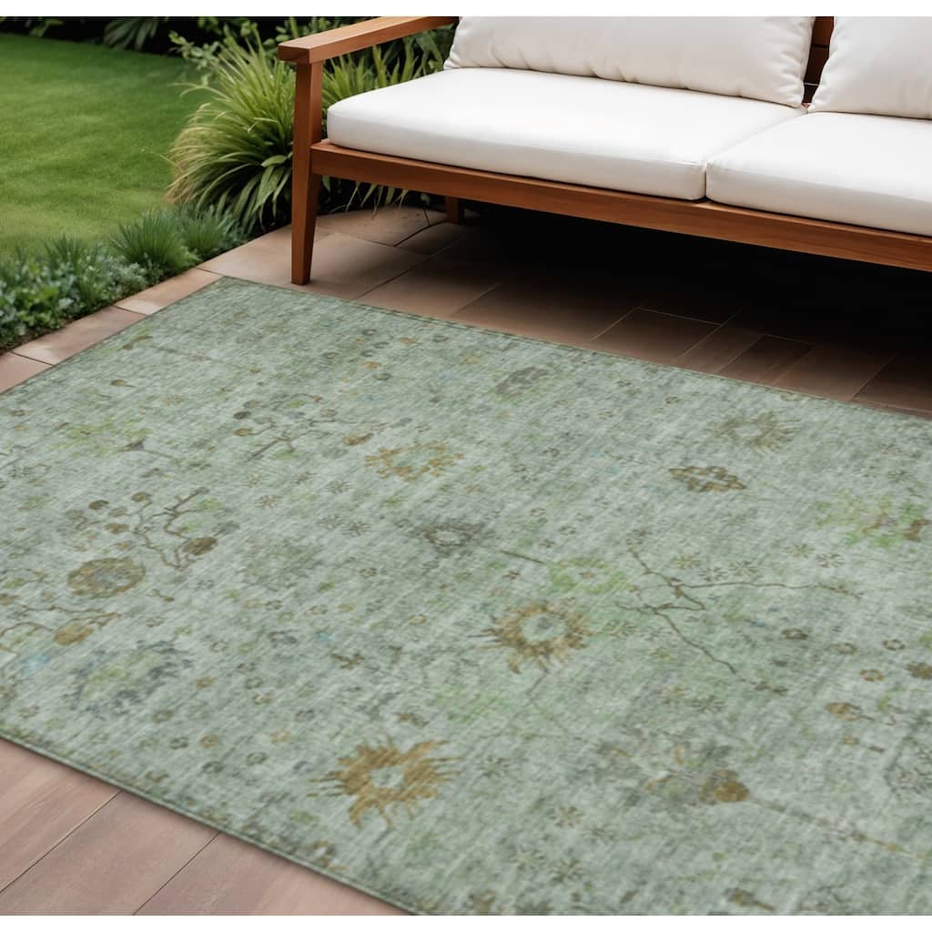 HomeRoots Floral Traditional Rectangle Outdoor Rug