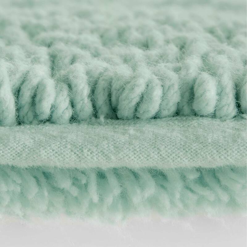 1 PCS 17x24"Tufted 3000 GSM Reversible Bath Rug Green - 2' x 1'