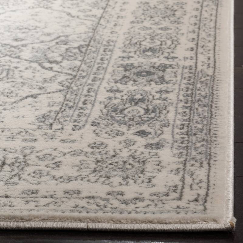 SAFAVIEH Carnegie Allean Modern Oprisa Oriental Rug