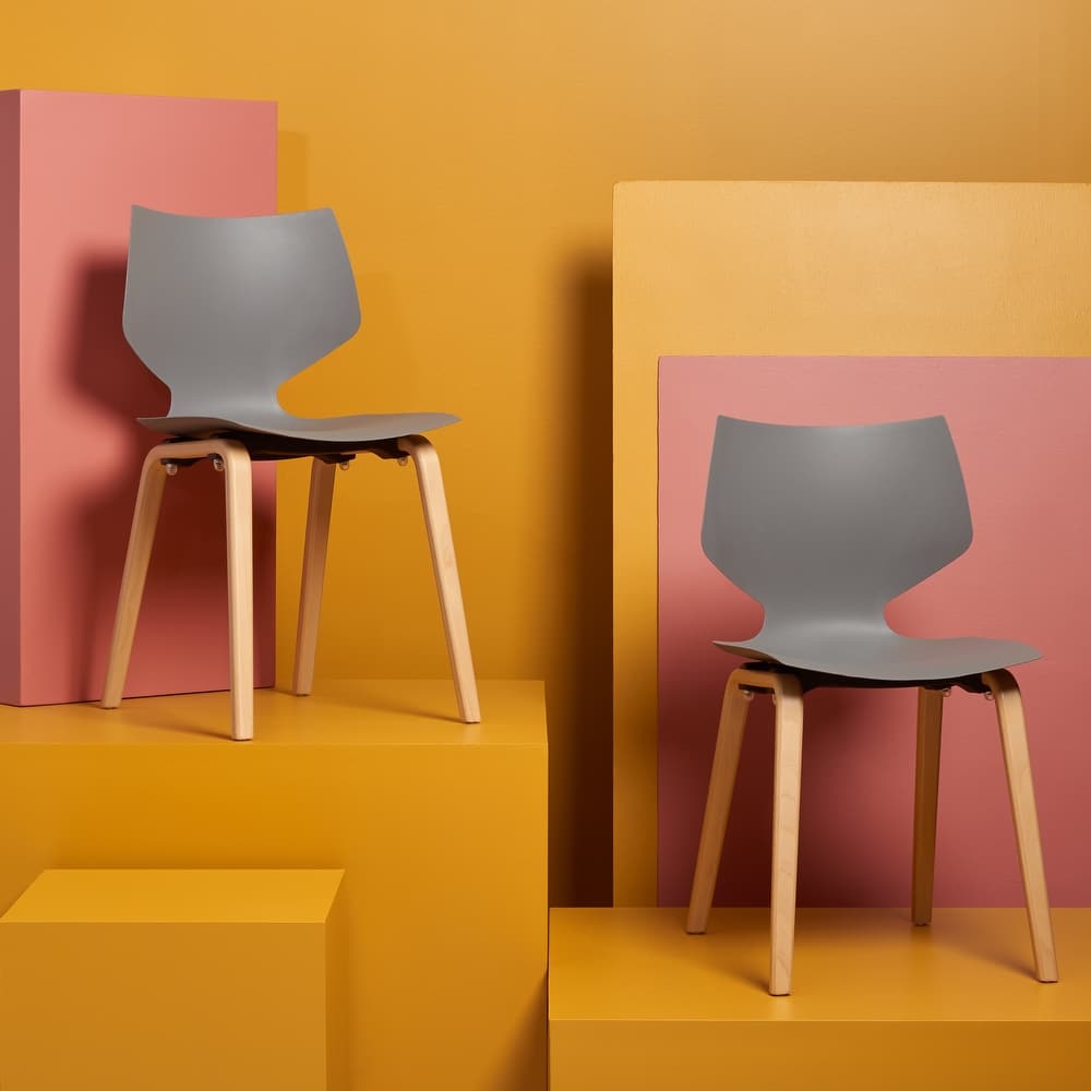 SAFAVIEH Couture Torunn Molded Plastic Dining Chair (Set of 2) - 17Wx21Dx32H