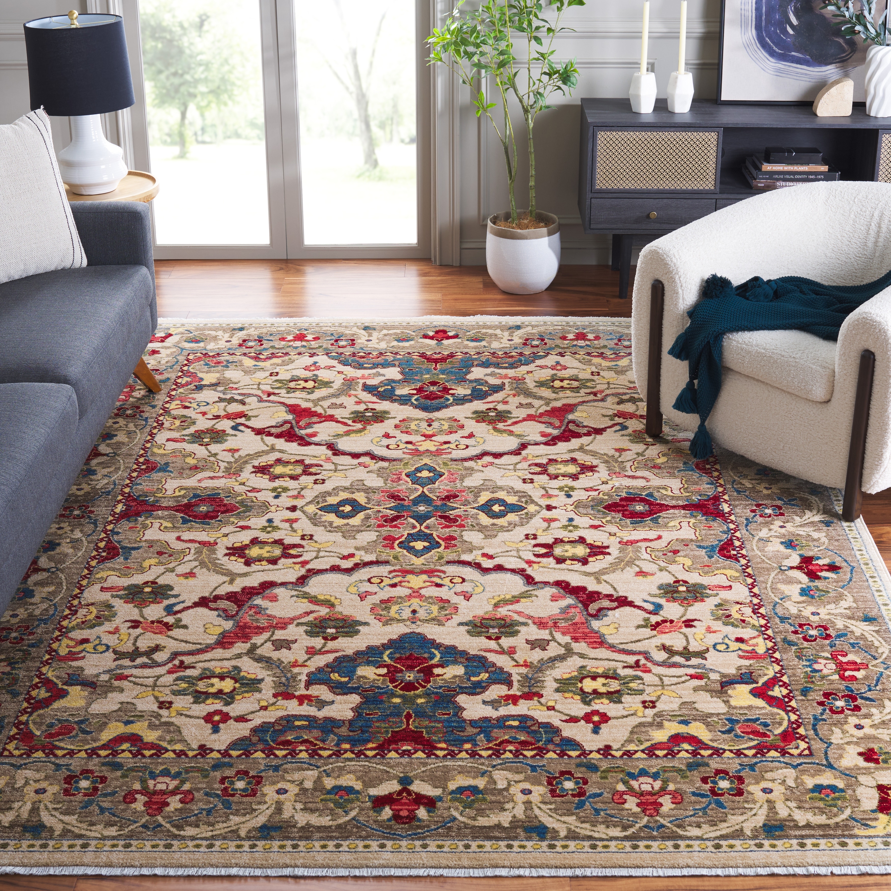 SAFAVIEH Kashan Glinda Oriental Rug