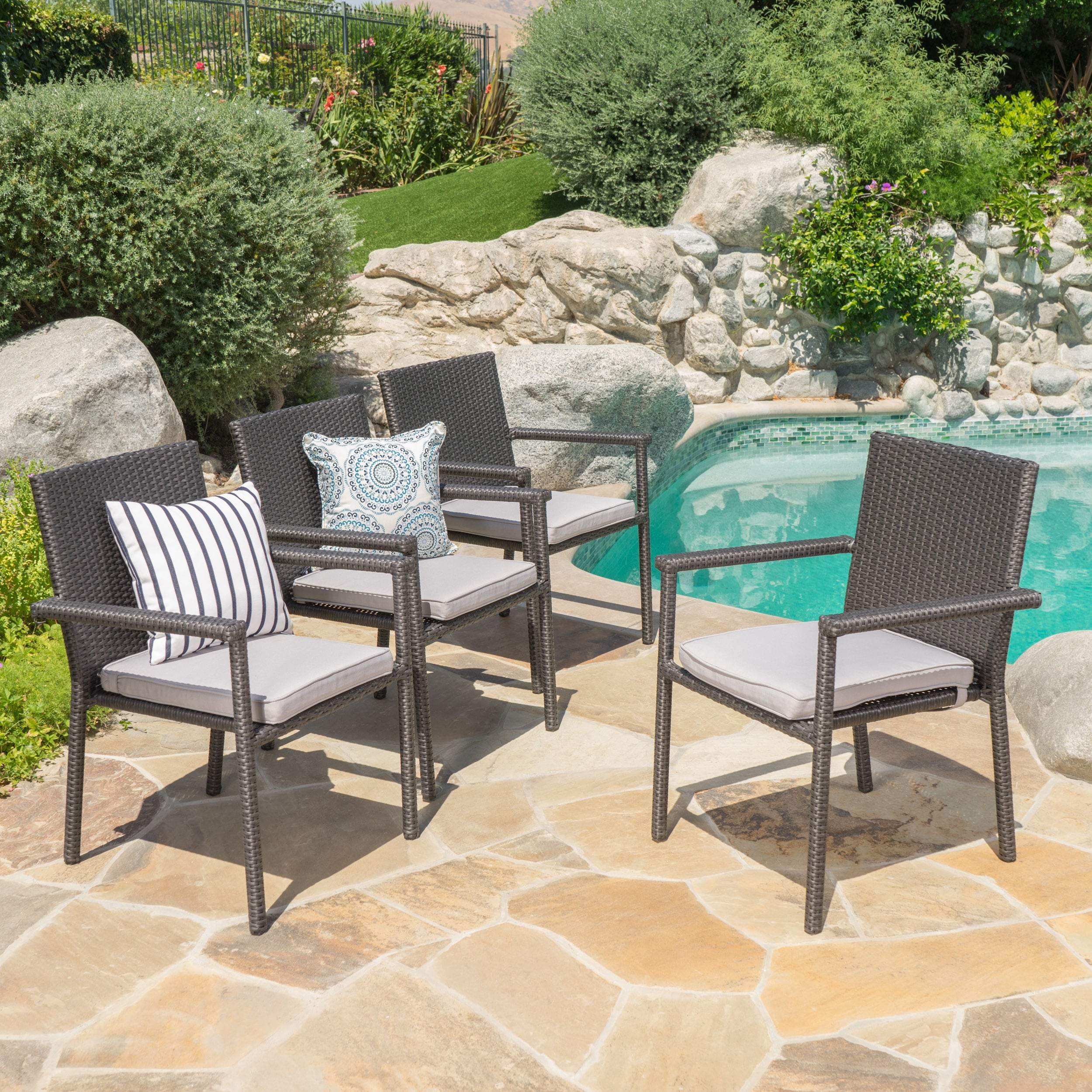 Outdoor wicker dining chairs deals set of 4