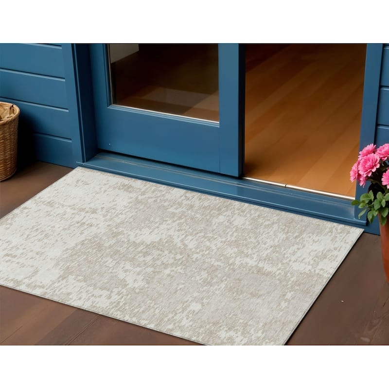 HomeRoots Abstract Transitional Rectangle Outdoor Rug - 3' x 5'