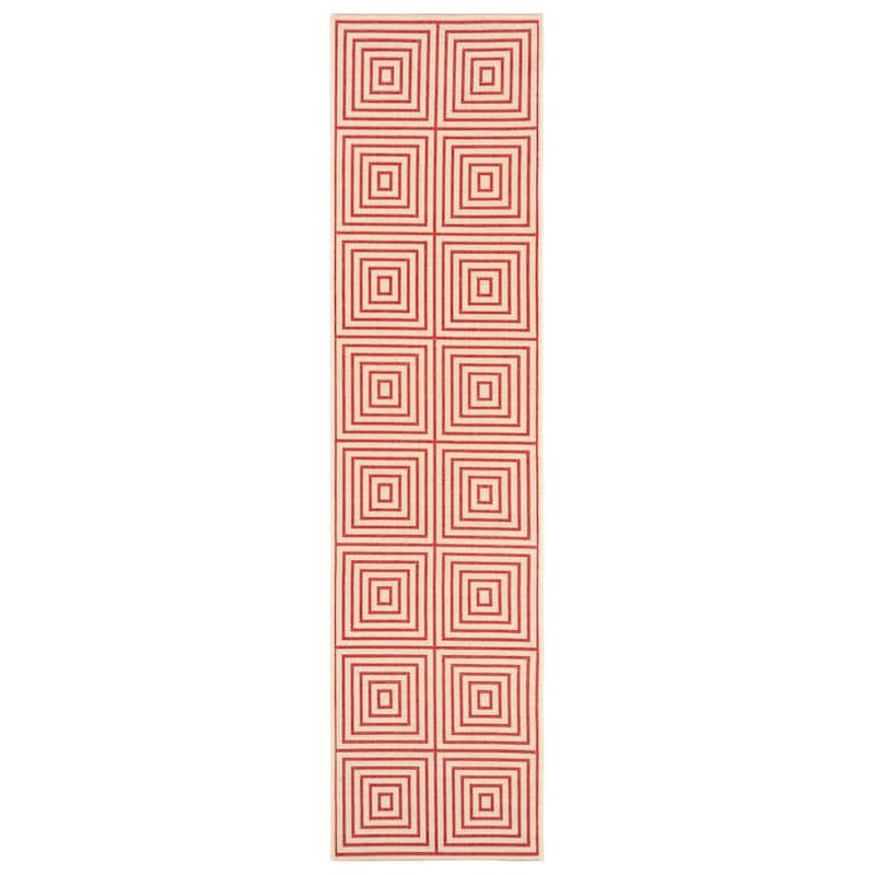 SAFAVIEH Linden Loris Indoor/ Outdoor Waterproof Patio Backyard Rug