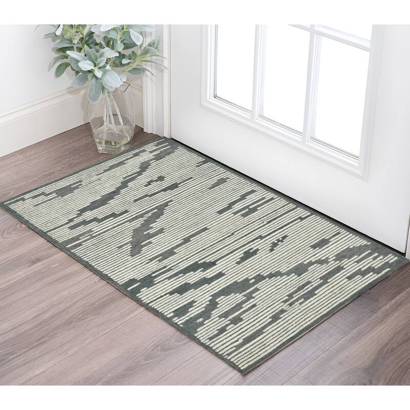 HomeRoots Abstract Lodge Rectangle Area Rug - 36.00 in. x 24.00 in.  x 0.45 in.