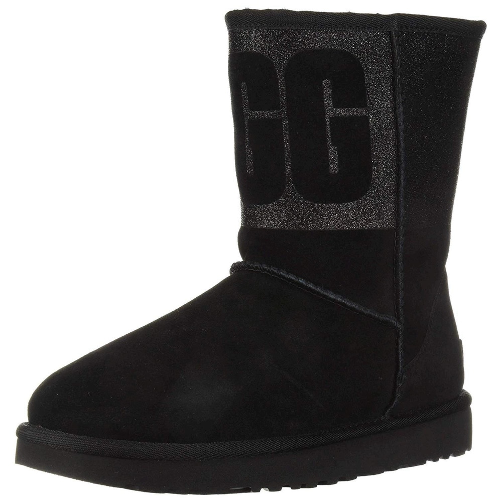 womens size 7 uggs