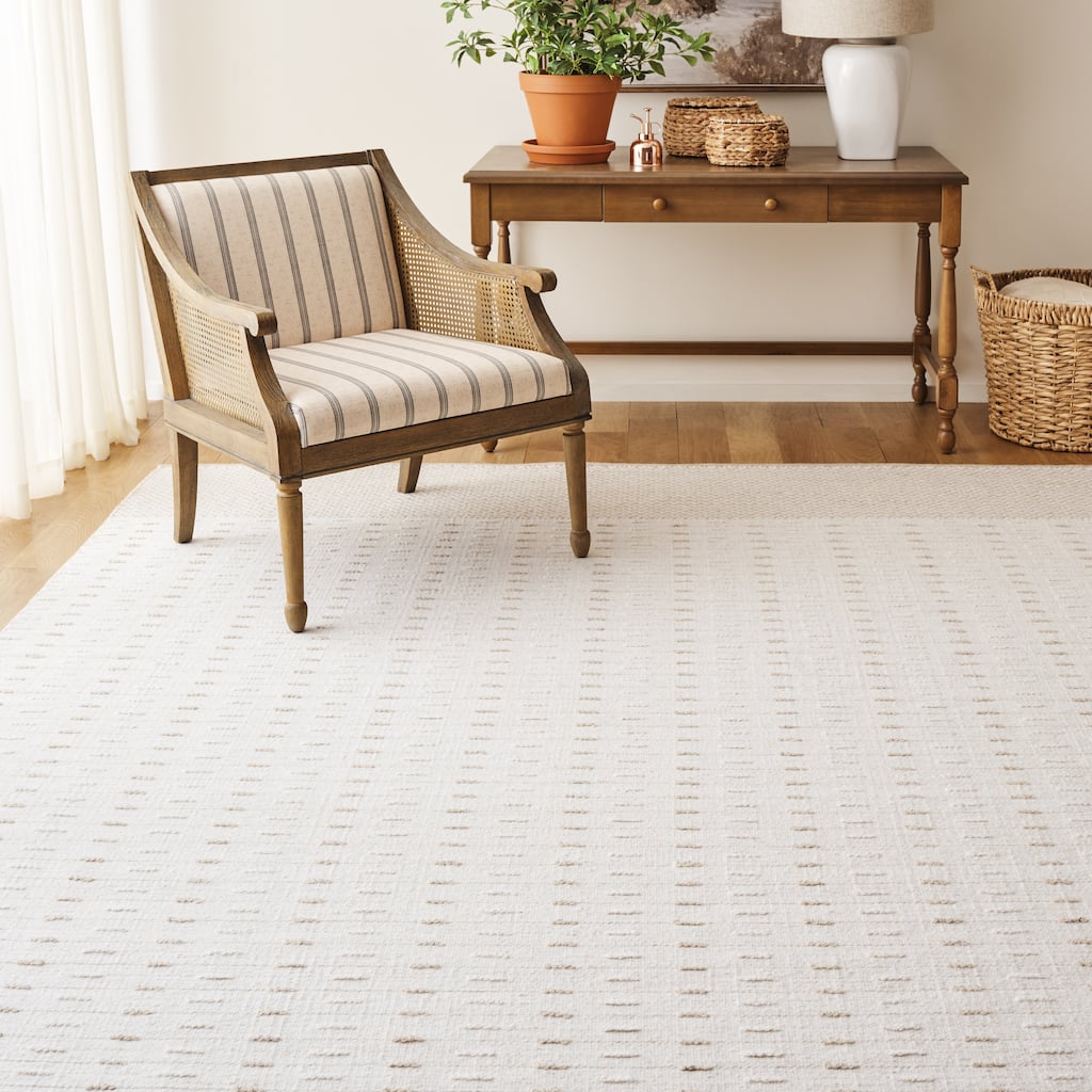 Martha Stewart by SAFAVIEH Handmade Inabat Wool Rug