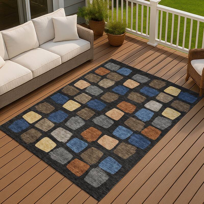 Machine Washable Indoor/ Outdoor Casual Hoppy Chantille Rug