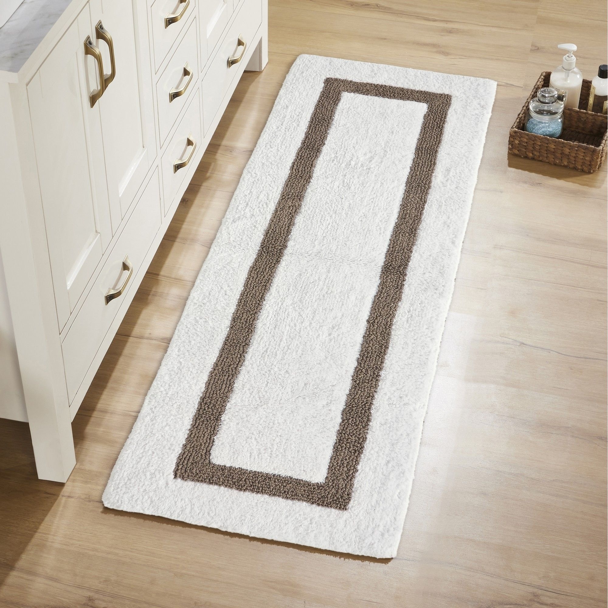 Better Trends Hotel 100% Cotton Tufted Chenille Reversible Bath Runner Soft Absorbent Bathroom Mat for Shower and Sink