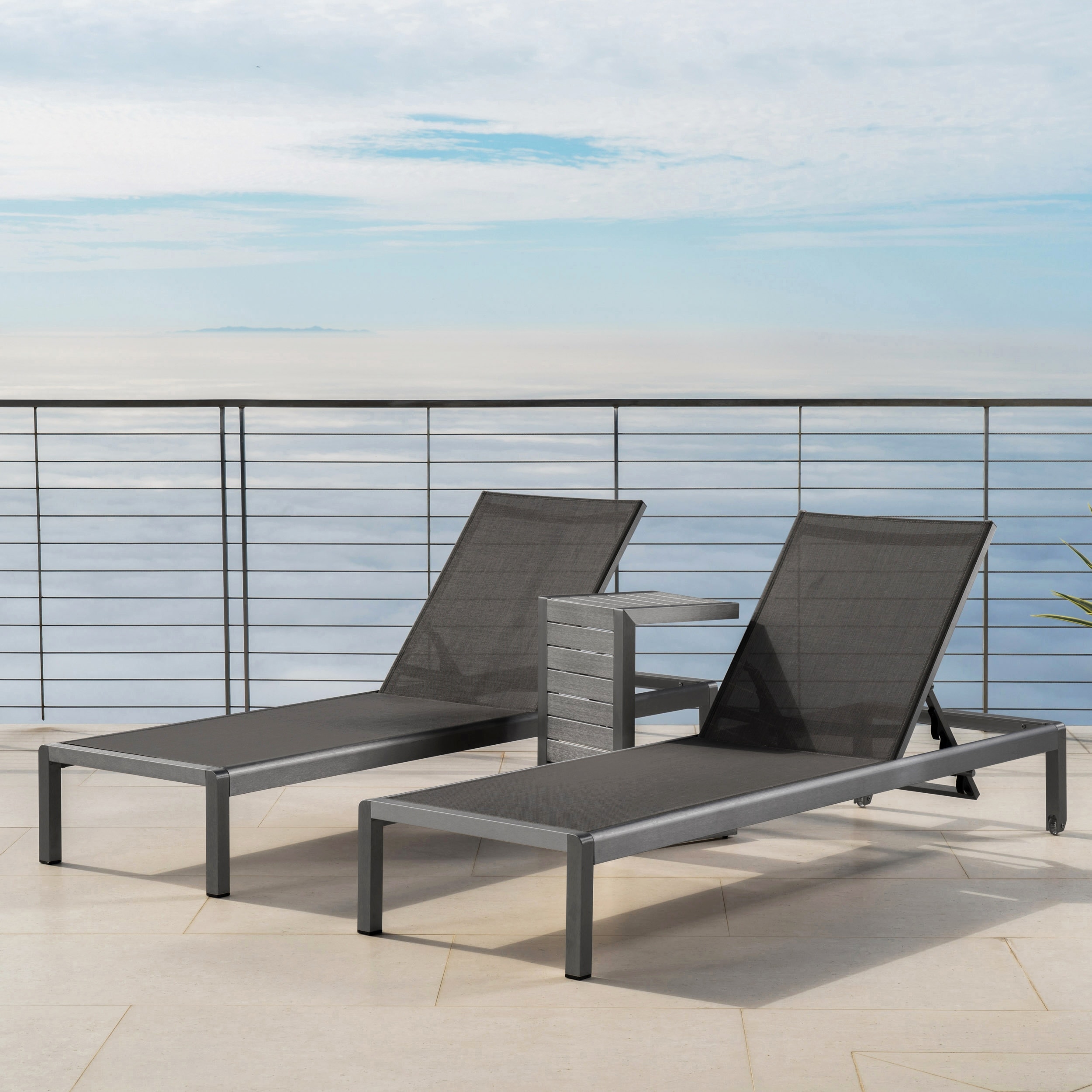 Coral on sale chaise lounge