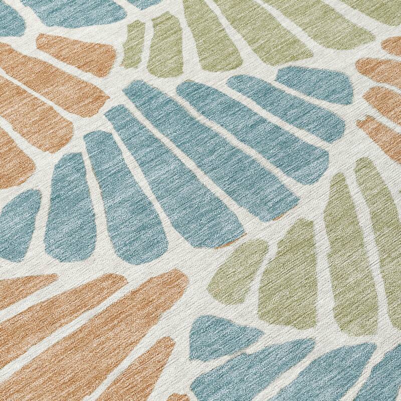 Machine Washable Indoor/ Outdoor Floral Modern Chantille Rug