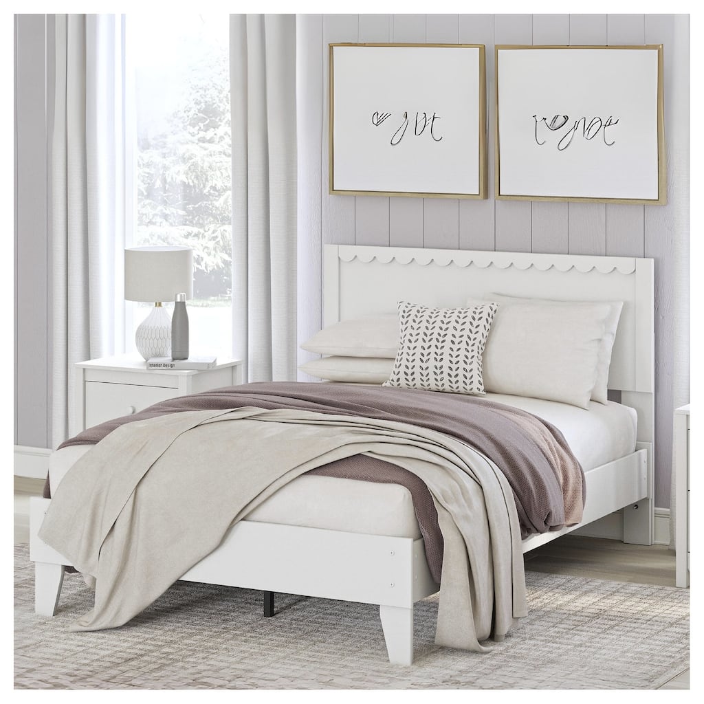 Signature Design by Ashley Hallityn White Panel Platform Bed