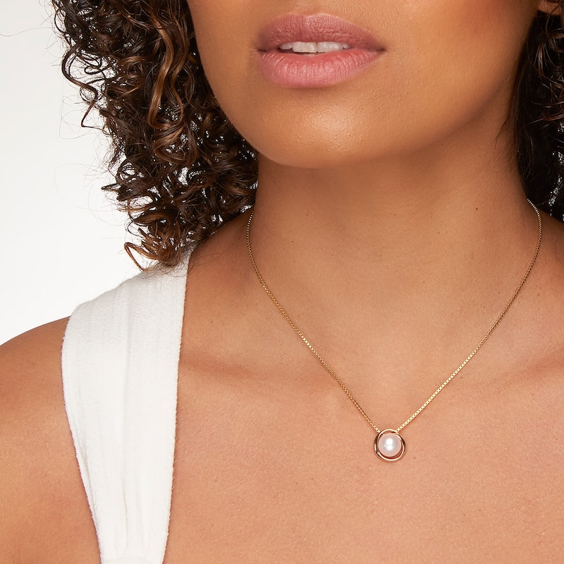 Oravo 14k Yellow Gold Freshwater Pearl Swirl Solitaire Pendant Necklace