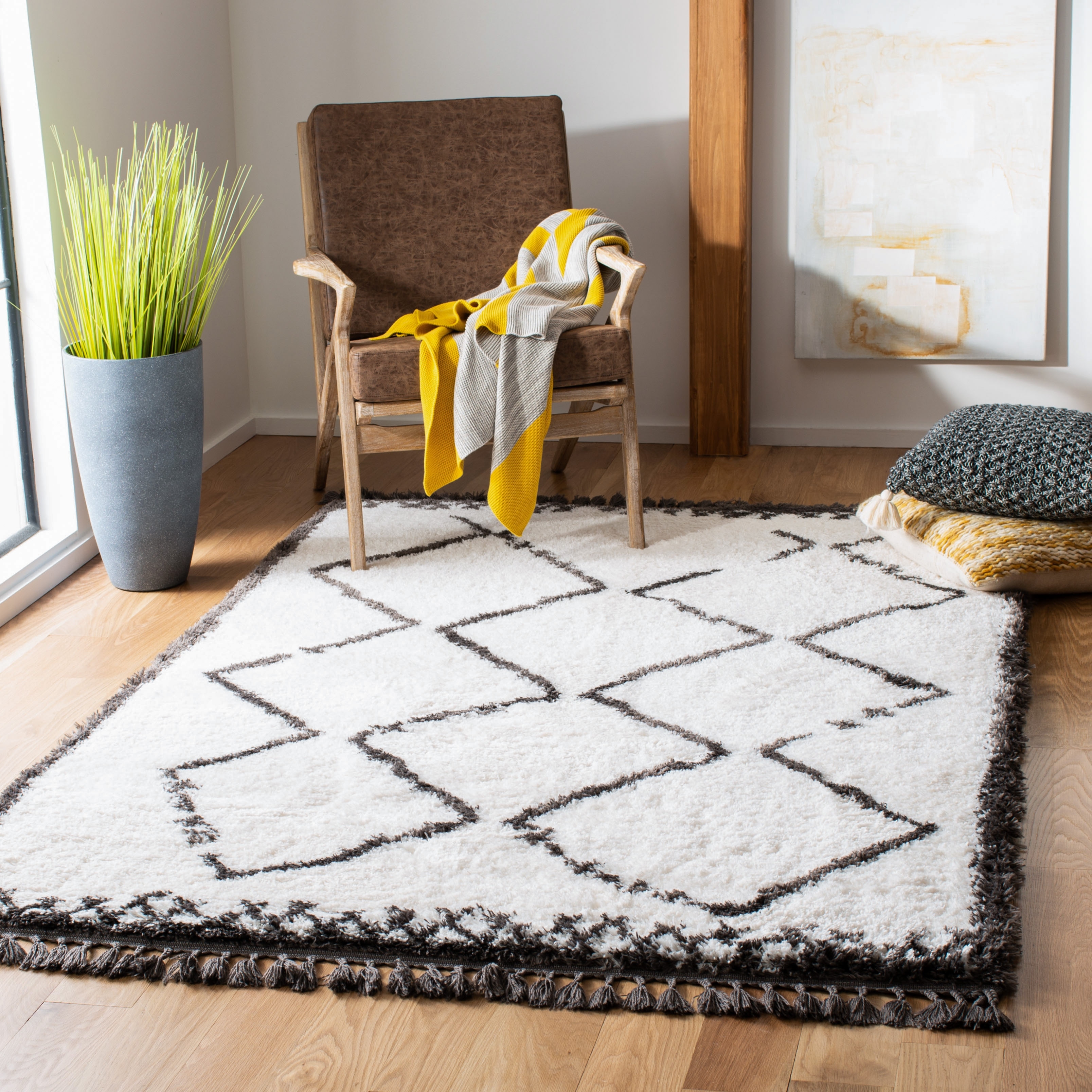 SAFAVIEH Carmella Annedoris Moroccan Shag Trellis 2-inch Thick Rug