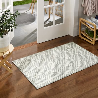 TOWN & COUNTRY EVERYDAY Walker Modern Stripe Everwash Washable Multi-Use Non-Slip Backing Decorative Rug