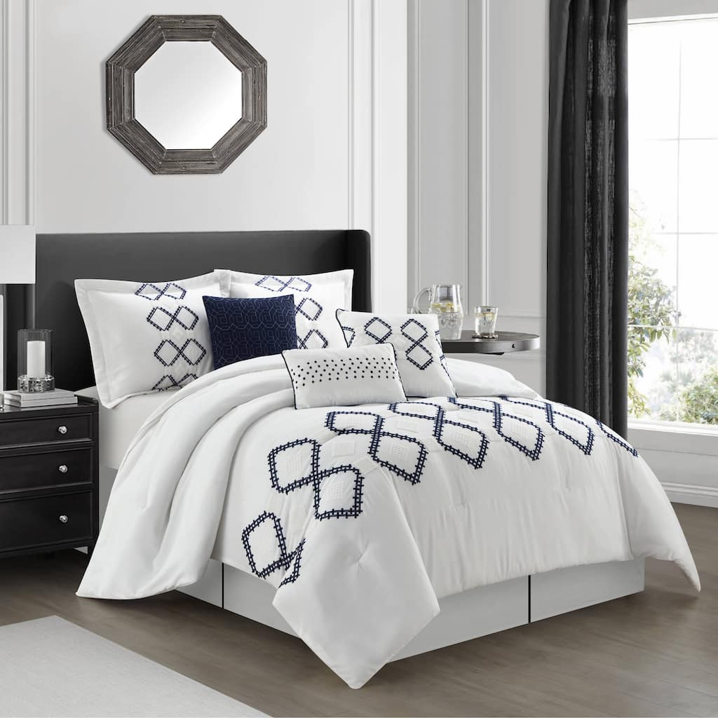 Nanshing Nayeli 7 Piece Modern Contemporary Comforter Set