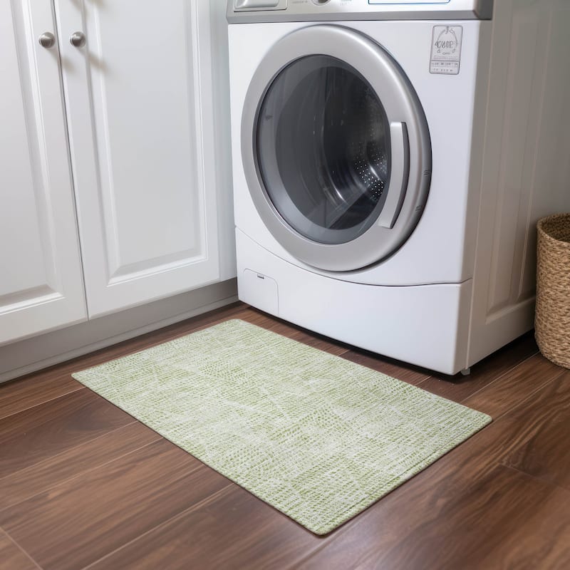 Machine Washable Indoor/ Outdoor Chantille Modern Diamonds Rug - Aloe - 1'8" x 2'6"