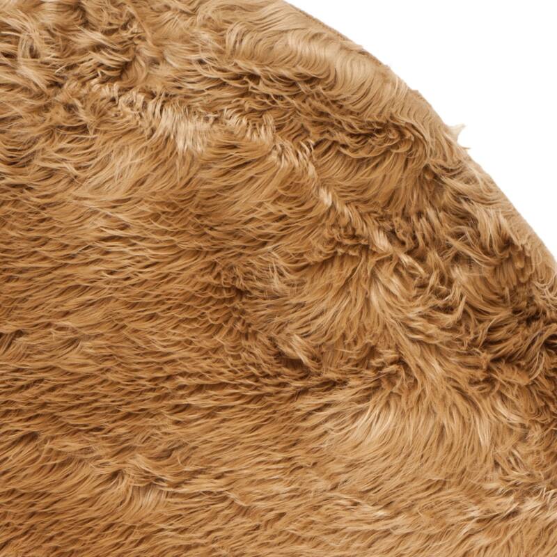 SAFAVIEH Faux Sheep Skin Shona 2.4-inch Thick Rug